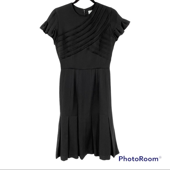 TRACY REESE New York Black Pleated Dress SZ 4 Form Fitting Cocktail Dresses - Picture 1 of 7
